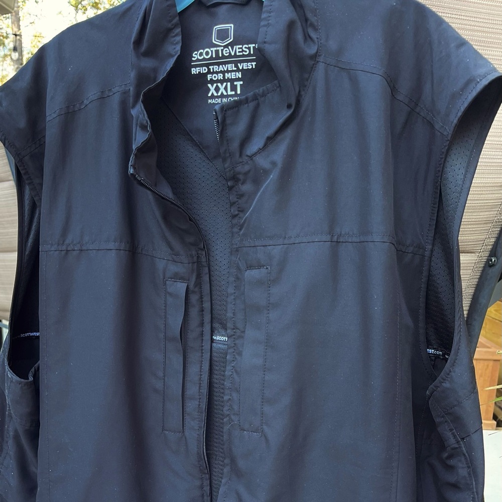 ScotteVest Men’s XXL in Black
